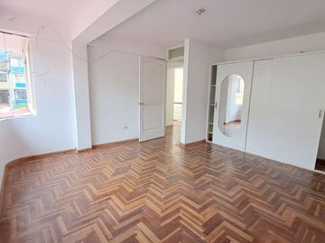 SE VENDE CASA DE 2 PISOS – SANTA ÚRSULA, CUSCO