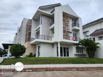 Dijual Rumah Perum Taman Grisenda Kapuk Muara Jakarta Utara Full Renovasi Bagus Nyaman Siap Huni