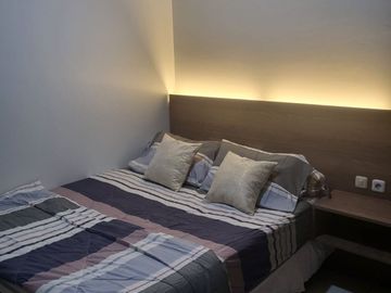 Jual Cepat Apartemen 2 Kamar Furnished, Mediterania Garden 2 Central Park Jakarta Barat