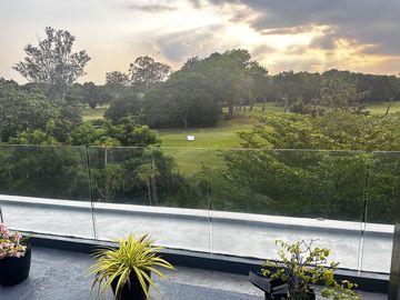 5-Bedroom Modern Fairway House for sale in Manila Southwoods