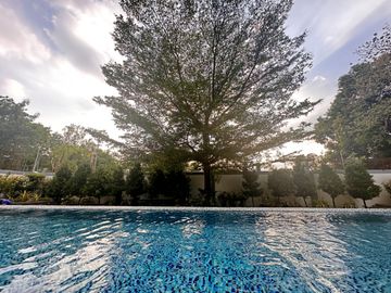 5-Bedroom Modern Fairway House for sale in Manila Southwoods