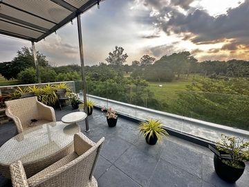 5-Bedroom Modern Fairway House for sale in Manila Southwoods