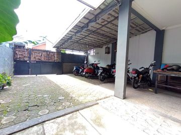 Rumah HOOK Bangunan Asri Terawat Cisaranten Kulon Arcamanik dkt Antapani Bandung