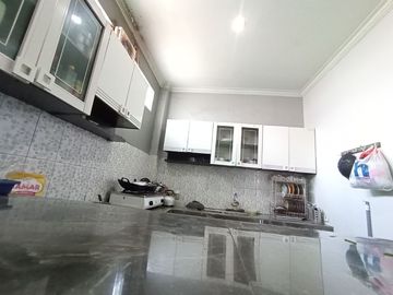 Rumah HOOK Bangunan Asri Terawat Cisaranten Kulon Arcamanik dkt Antapani Bandung