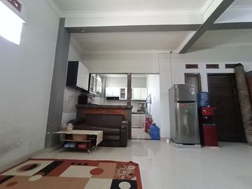 Rumah HOOK Bangunan Asri Terawat Cisaranten Kulon Arcamanik dkt Antapani Bandung