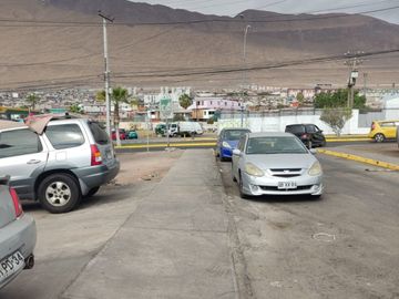 Se vende casa en Sector Oriente de Iquique