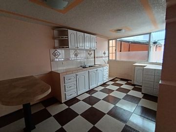 Casa de Venta en Conjunto - Guamani Sur de Quito