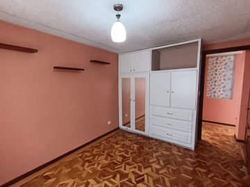 Casa de Venta en Conjunto - Guamani Sur de Quito