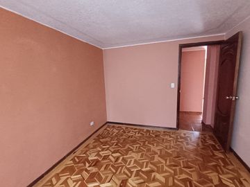 Casa de Venta en Conjunto - Guamani Sur de Quito