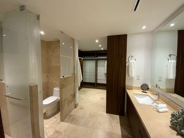 AMPLIO GARDEN HOUSE EN EXCLUSIVO Y BOUTIQUE DESARROLLO PUNTA DEL MAR, DENTRO DE PUERTO CANCUN