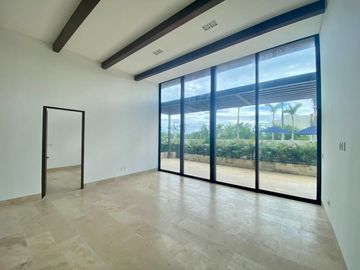 AMPLIO GARDEN HOUSE EN EXCLUSIVO Y BOUTIQUE DESARROLLO PUNTA DEL MAR, DENTRO DE PUERTO CANCUN