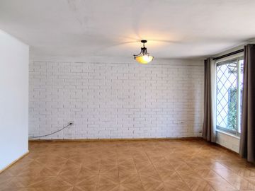 Estupenda casa Las Acacias, San Bernardo