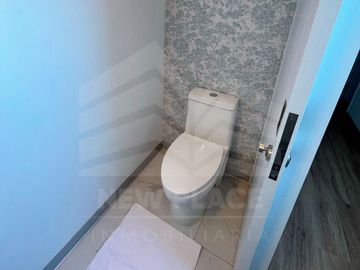 VENTA DE DEPARTAMENTO DE ESTRENO FRENTE AL MAR