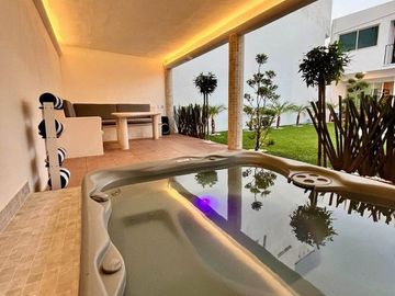CASA NUEVA EN TULIPANES, CUERNAVACA.