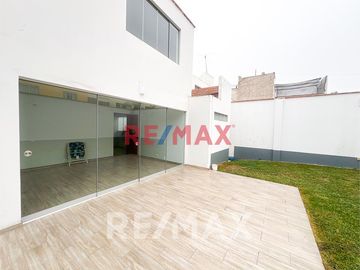 Alquiler De Casa Para Oficina Zona Comercial
