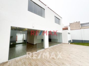 Alquiler De Casa Para Oficina Zona Comercial