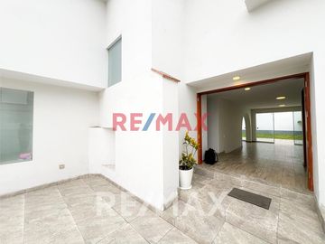 Alquiler De Casa Para Oficina Zona Comercial