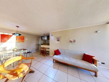 Se Vende 2D+2Baños+Estacion+Bodega Con Vista Al Mar.