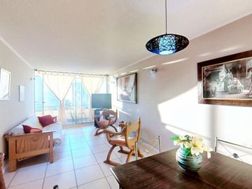 Se Vende 2D+2Baños+Estacion+Bodega Con Vista Al Mar.