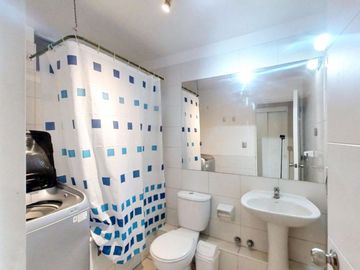 Se Vende 2D+2Baños+Estacion+Bodega Con Vista Al Mar.