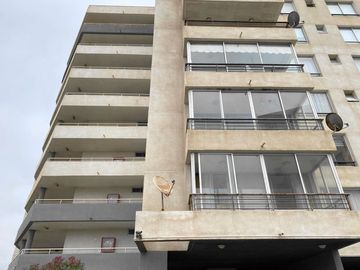 Se Vende 2D+2Baños+Estacion+Bodega Con Vista Al Mar.