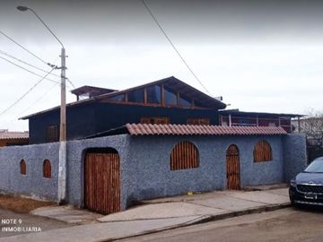 ¡Casa Esquina en Venta en Antofagasta!