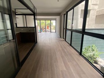 Loft Grande de Diseño Industrial con Mucha Luz Natural, Alquiler en Miraflores