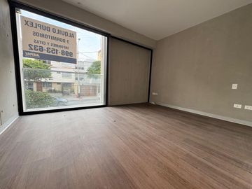 Loft Grande de Diseño Industrial con Mucha Luz Natural, Alquiler en Miraflores