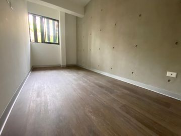 Loft Grande de Diseño Industrial con Mucha Luz Natural, Alquiler en Miraflores