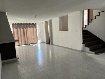 CASA EN VENTA 3 RECAMARAS EN LOMAS DE BELLAVISTA, ESTADO DE MEXICO