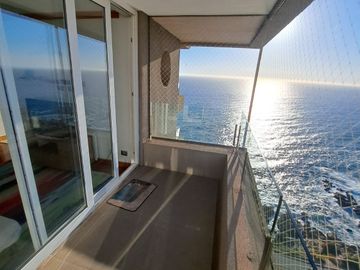 Espectacular departamento con linda vista al mar , 4 D , 3 B , 2 E  ,ubicado Costa de Montemar