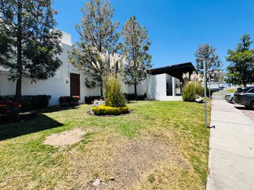 Se Vende Casa en El Manantial, Corregidora Querétaro