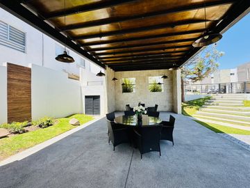 Se Vende Casa en El Manantial, Corregidora Querétaro