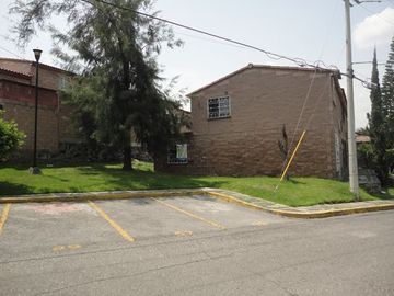 Casita Geo en Condominio
