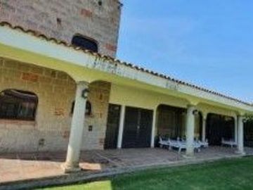 VENDO CASA EN LOMAS DE COCOYOC ATLATAHUACAN MORELOS