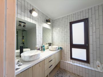 Casa en condominio, Los Piñones · Venta UF 8.500