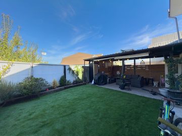 Casa en condominio, Los Piñones · Venta UF 8.500
