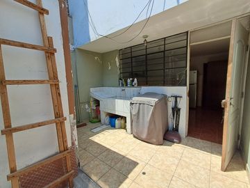 Alquiler de Cómodo Dúplex Cuatro Dormitorios, Cochera en Chorrillos