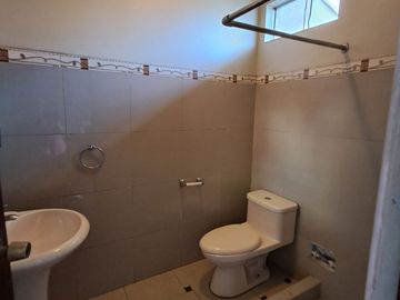 Alquiler de Cómodo Dúplex Cuatro Dormitorios, Cochera en Chorrillos