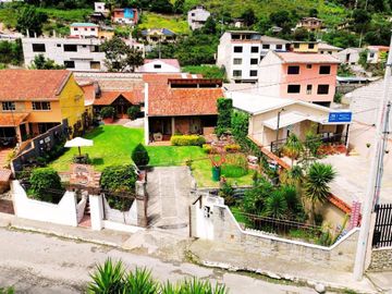 CASA EN VENTA, VIVE O EMPRENDE EN PAUTE.
