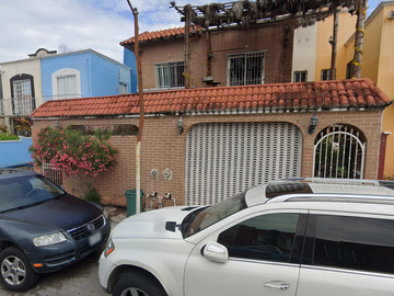 VENTA DE HERMOSA CASA EN PLAYA DEL CARMEN, Q.R.