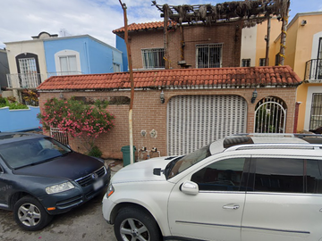 VENTA DE HERMOSA CASA EN PLAYA DEL CARMEN, Q.R.