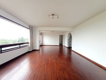 Estupendo Dpto. en Vente Frente al Mar en Miraflores 3 Dorm. A.C. 160 $440,000