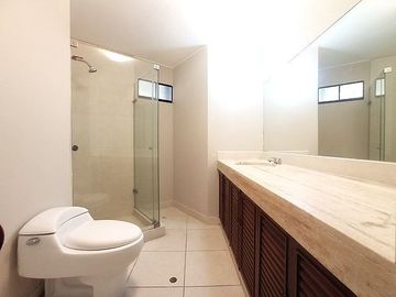 Estupendo Dpto. en Vente Frente al Mar en Miraflores 3 Dorm. A.C. 160 $440,000