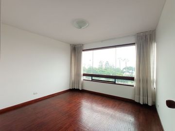 Estupendo Dpto. en Vente Frente al Mar en Miraflores 3 Dorm. A.C. 160 $440,000