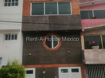Casa en Venta en Coyoacan,Ex Hacienda Coapa MT 25-2806.