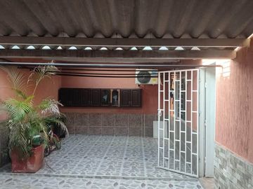 🏡 CASA AMPLIA EN VENTA – BARRANCABERMEJA