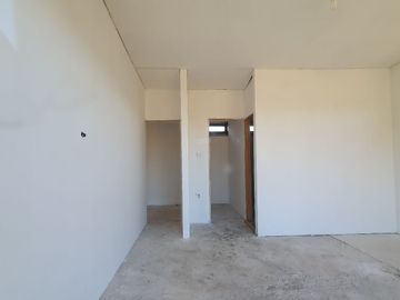Parcela con casa casi terminada en Casablanca 3D 2B $84.900.000