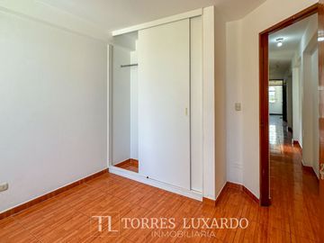 ALQUILER DEPARTAMENTO EN 3 PISO SURCO 2 HABITACIONES