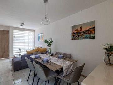 Casa en venta  con 3 Recámaras en Zona Tranquila cerca de Cuernavaca